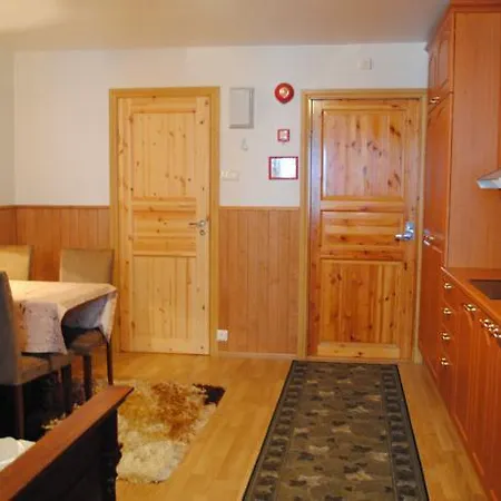 Apartment Sininen Talo *