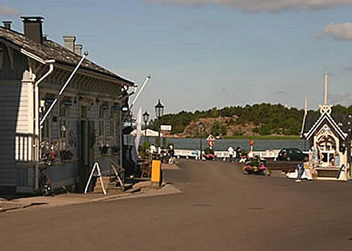 Sininen Talo * 纳坦利