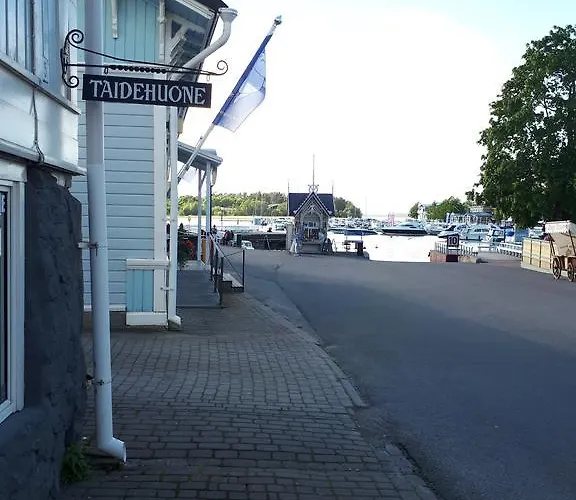 Sininen Talo 公寓 *